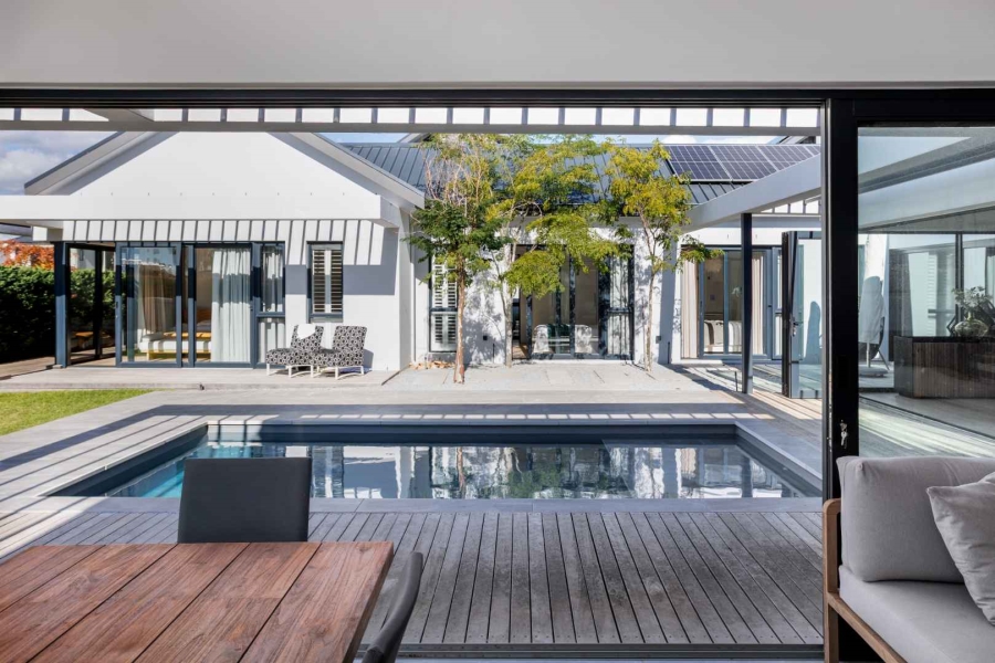 To Let 5 Bedroom Property for Rent in Val De Vie Estate Western Cape